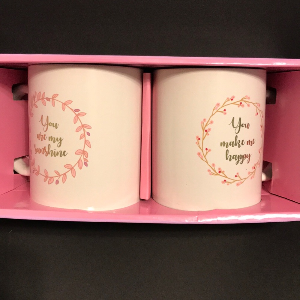 Set of 2 ceramic mugs